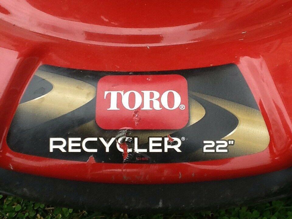 Recycler Gas Self Propelled Lawn Mower 22 inch. Local Pickup Only