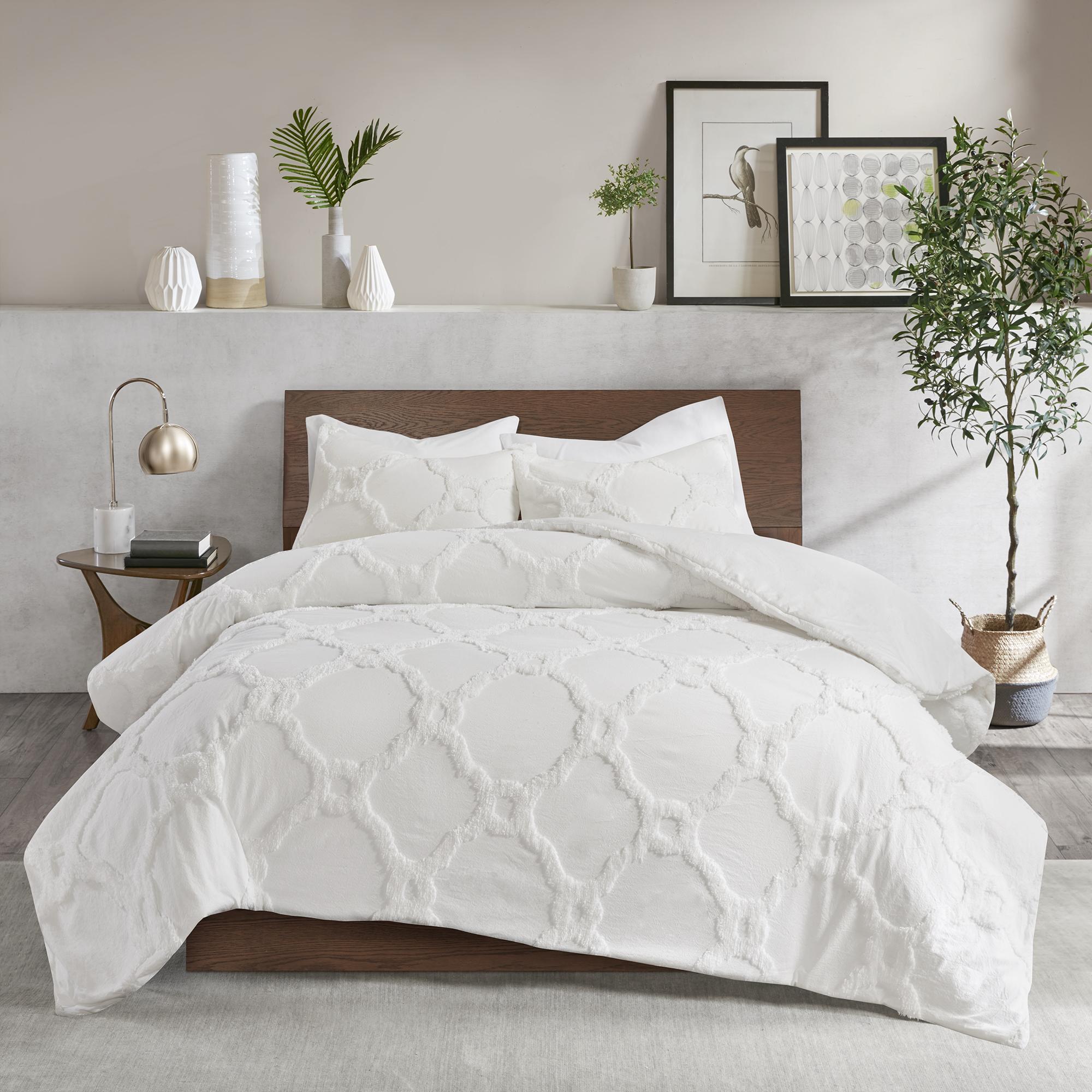 Home Essence Leena 3 piece Tufted Cotton Comforter set, King/Cal King, White