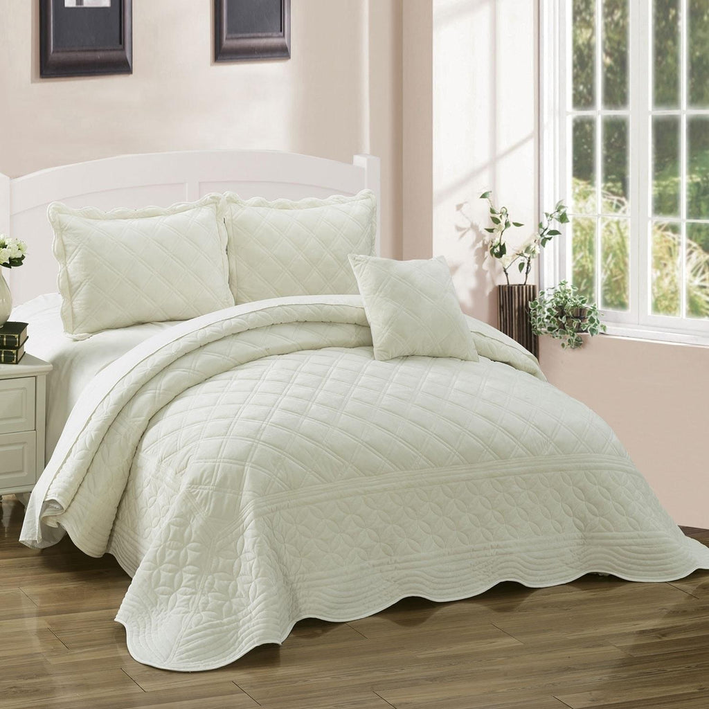Serenta Supersoft Microplush Quilted 4 Piece Bed Spread Set
