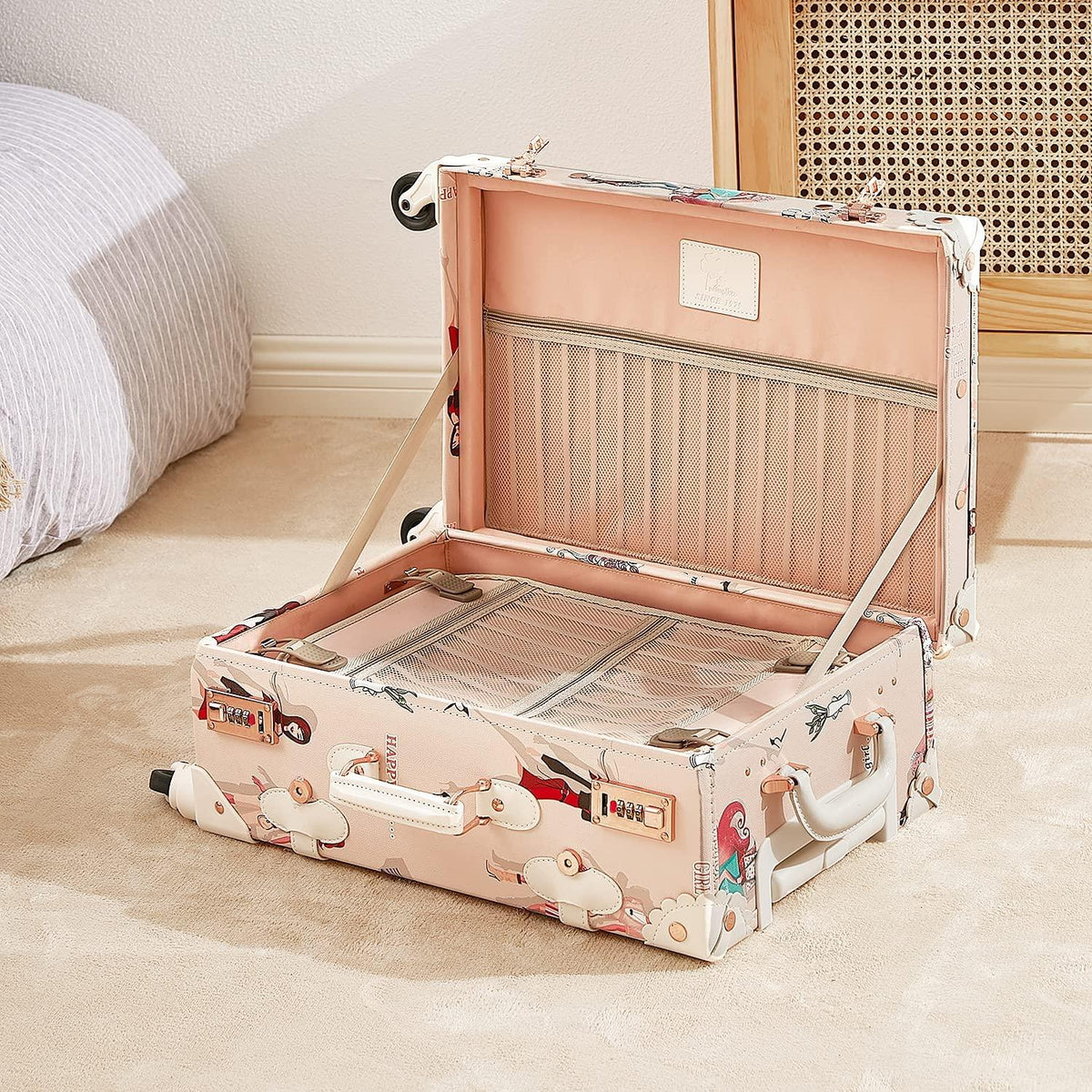Spinner Trunk Luggage 26inch Women Cute Suitcase with Combination Locks