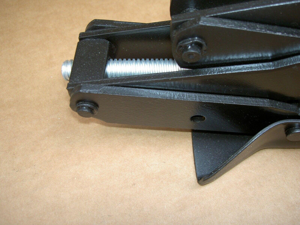 70-73 Ford Mustang scissors jack assembly, D1ZZ-17080-A, RESTORED