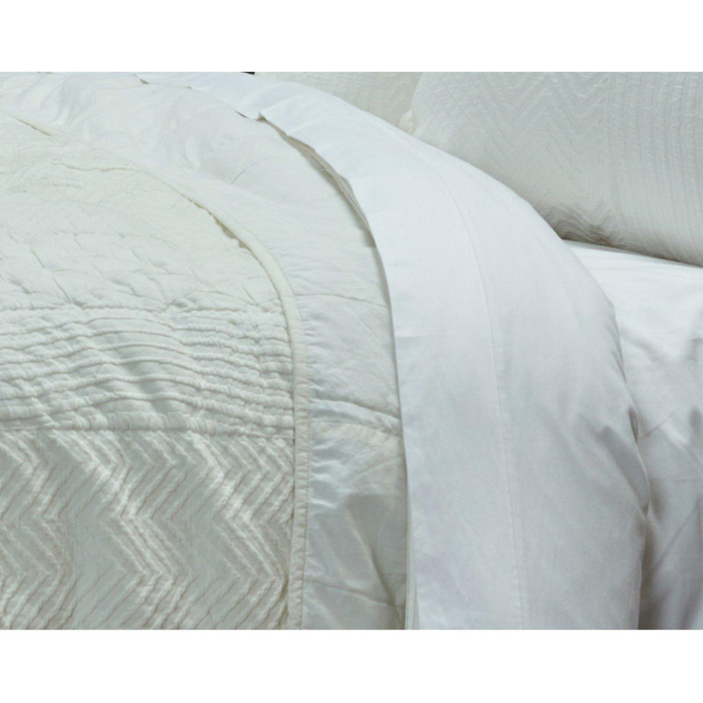 Rizzy Home Camilia Ivory Quilt 90" x 92"