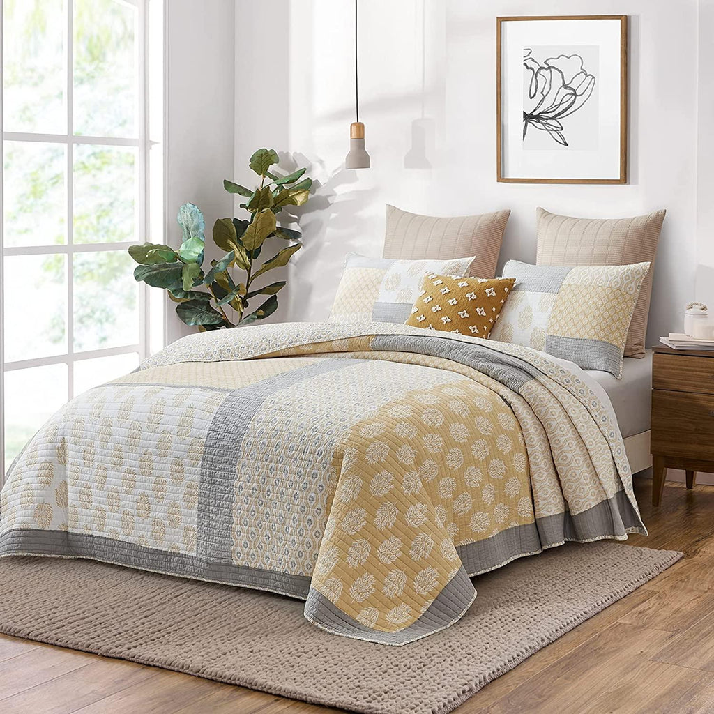 Quilt Queen, Queen Size Cotton Quilt Set, Real-Patchwork Farmhouse Floral Bedspreads for Queen Bed, Yellow Grey White Lightweight Reversible Bed Quilt for All Season, Bedding Set 3 Pieces