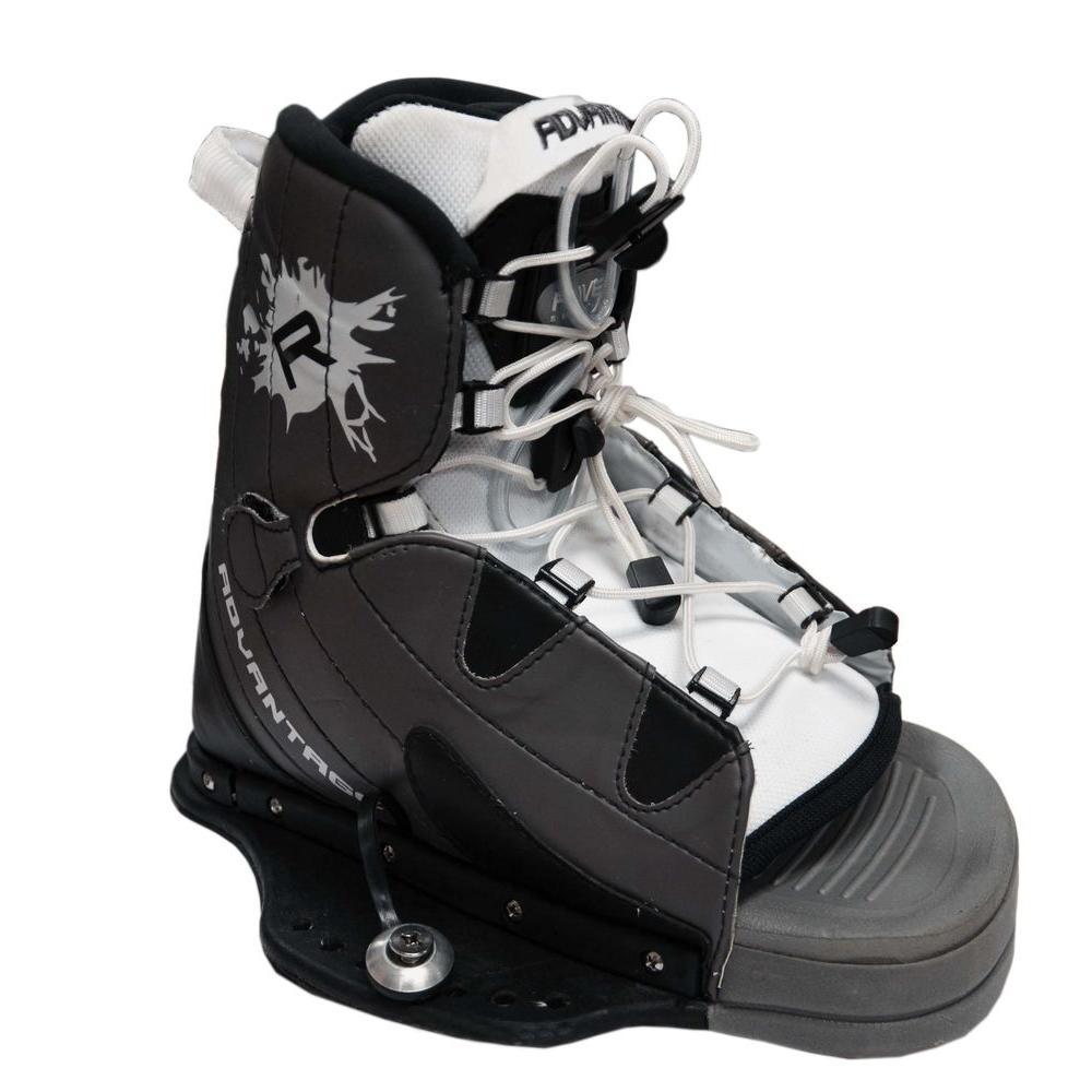 Lyric Wakeboard with AdvantaBoots