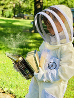 mama bee's homestead supply child's ventilated bee suit &amp; gloves - full body protection, mesh hood, kids bee suit - protective, breathable beekeeper outfit, keeps kids cool - 6 pockets,