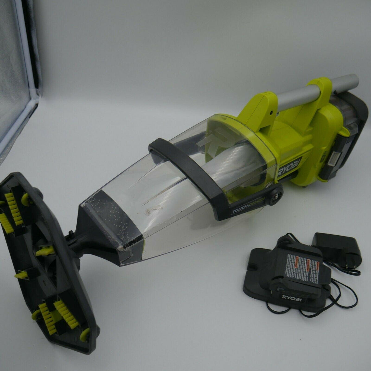 ryobi 18v one+ lithium ion underwater stick vacuum p3500k, 2ah battery + charger