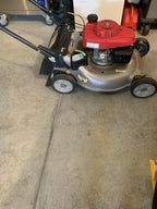 Honda Self-propelled Lawn Mower - model HRR2169VKA - excellent condition