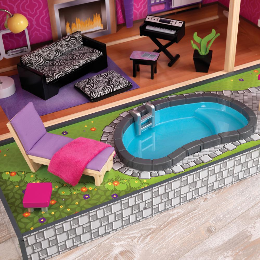 Uptown Dollhouse