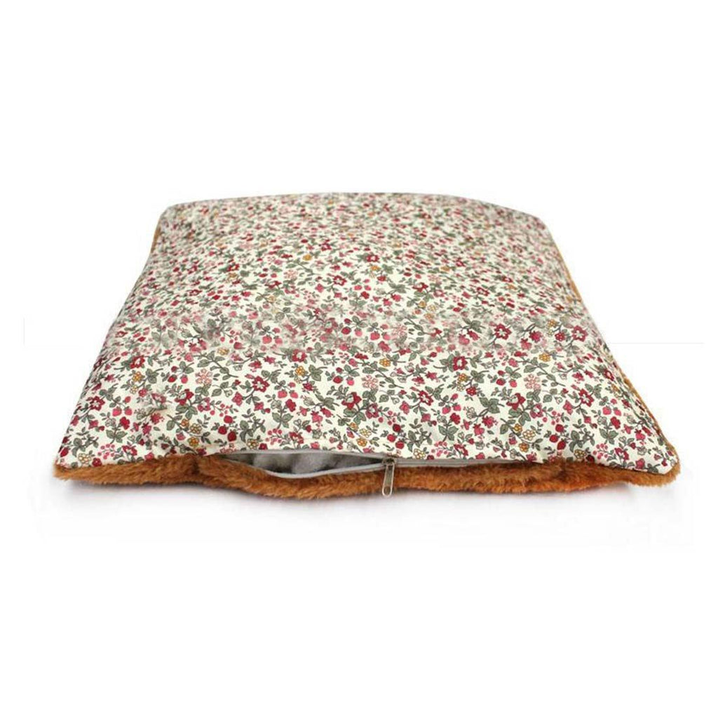 Hanshu Warm Indoor Soft Kennel Pet LarDog House Doggy Beds with Mat, Red