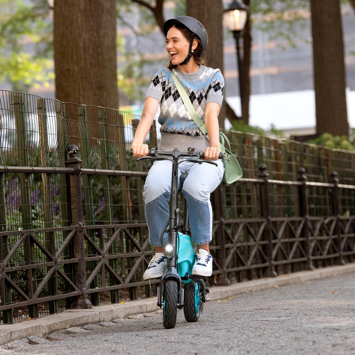 Jetson LX10 Electric Ride-On | 260 lb Weight Limit, Ages 12+ | Blue | 10” Wheel | 250-Watt Motor | Foldable | Head Light | Twist Throttle | Hand Brake | Top Speed: 15.5 MPH | 4 Hour CharTime