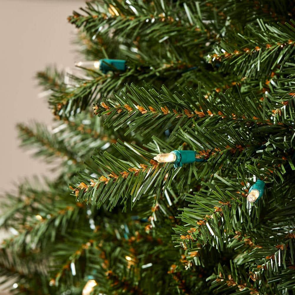 9 ft Dunland Fir Christmas Tree