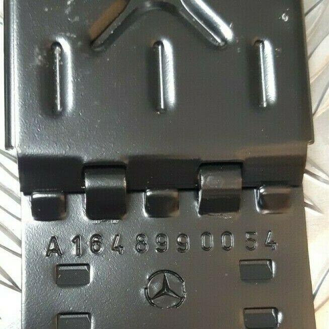 MERCEDES ML GL 420CDI 4.0 V8 JACK & WHEEL SPANNER TOOL SET  A1648991014