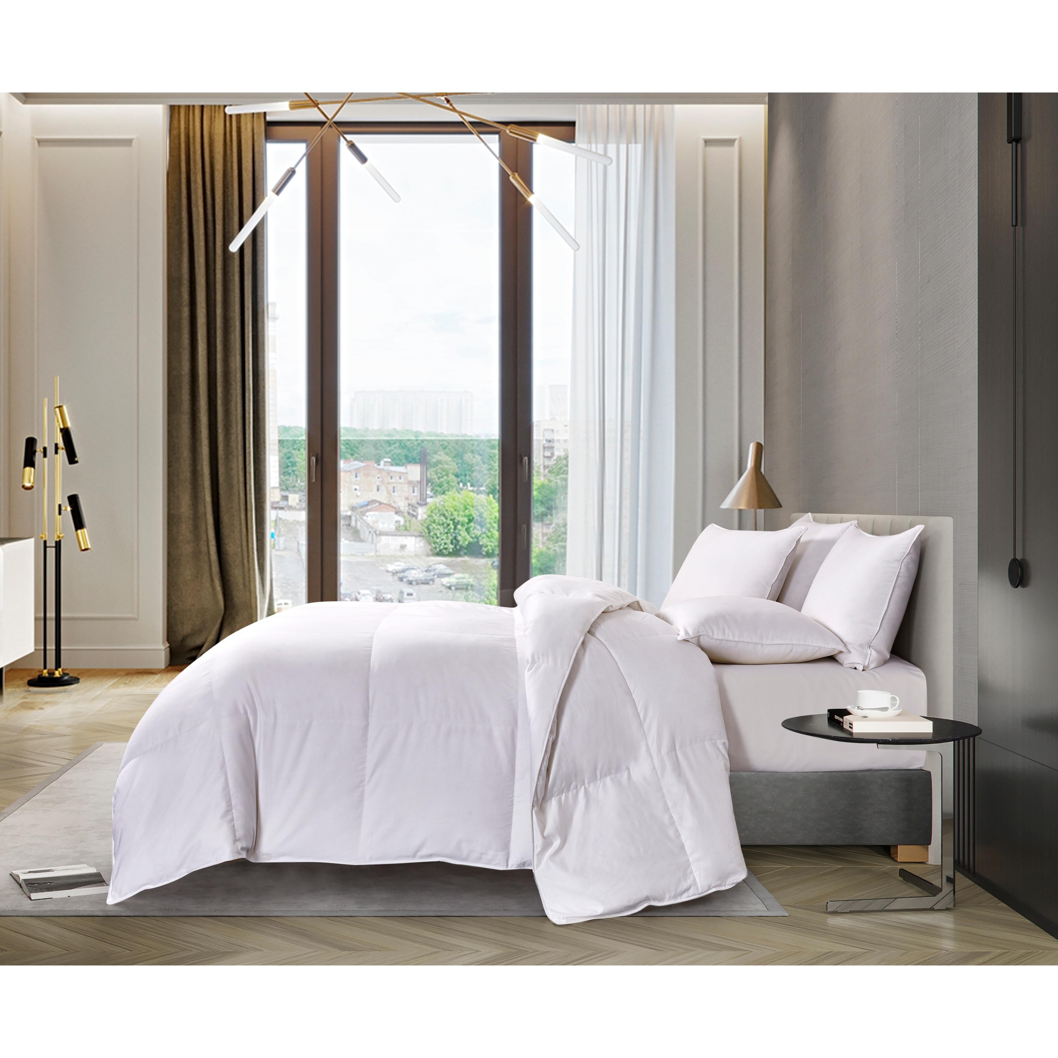 ROYAL LUXE / European White Goose Down Comforter - King