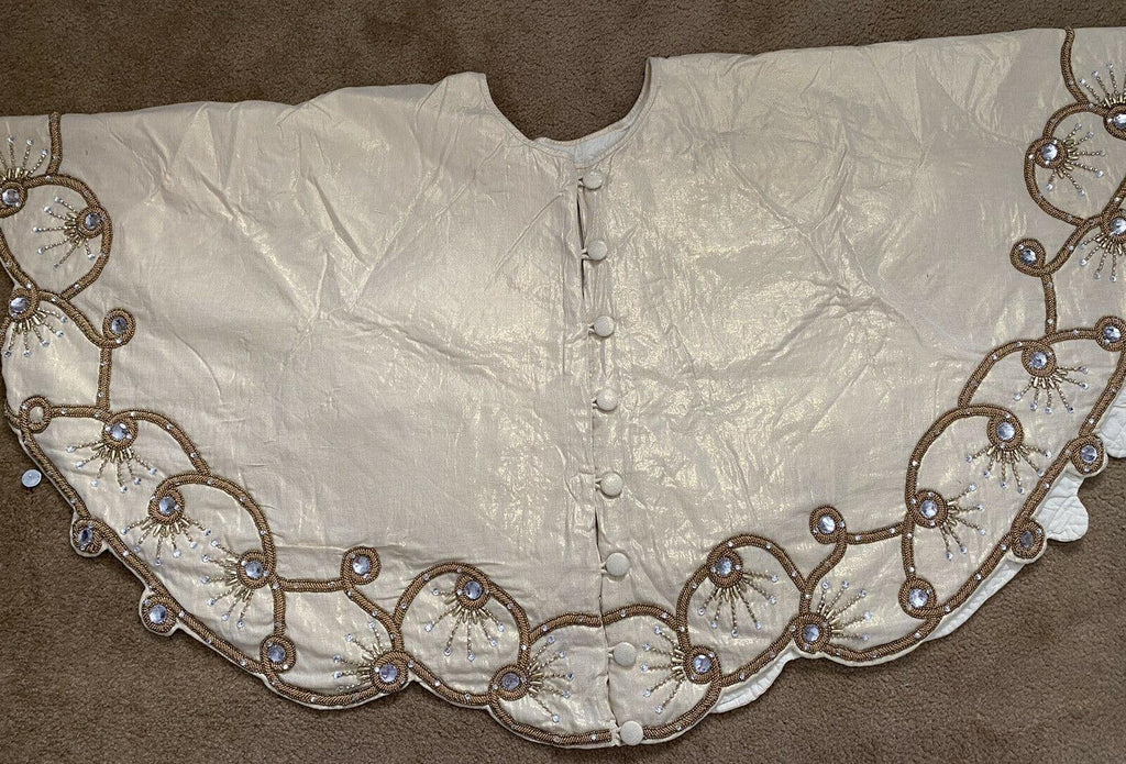 Kim Seybert Holiday Gold beaded And Embroidered Tree skirt- 60 Fabulous!