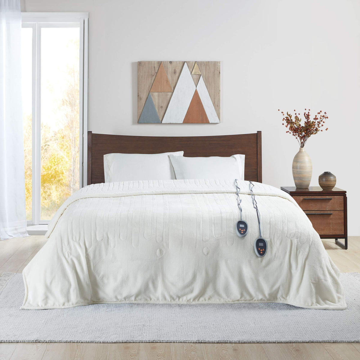 Gracie MIlls Heated Microlight to Berber Elect Electric Blanket with Two 20 Heat Level Setting Controllers, King: 90x100, Ivory -BR54-0653