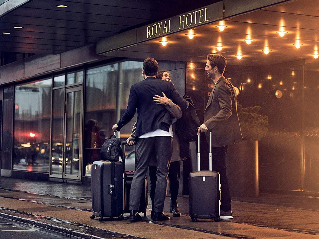 Revolve Rolling Luggage