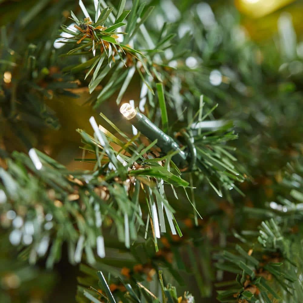 7.5 ft Maysville Pine Christmas Tree