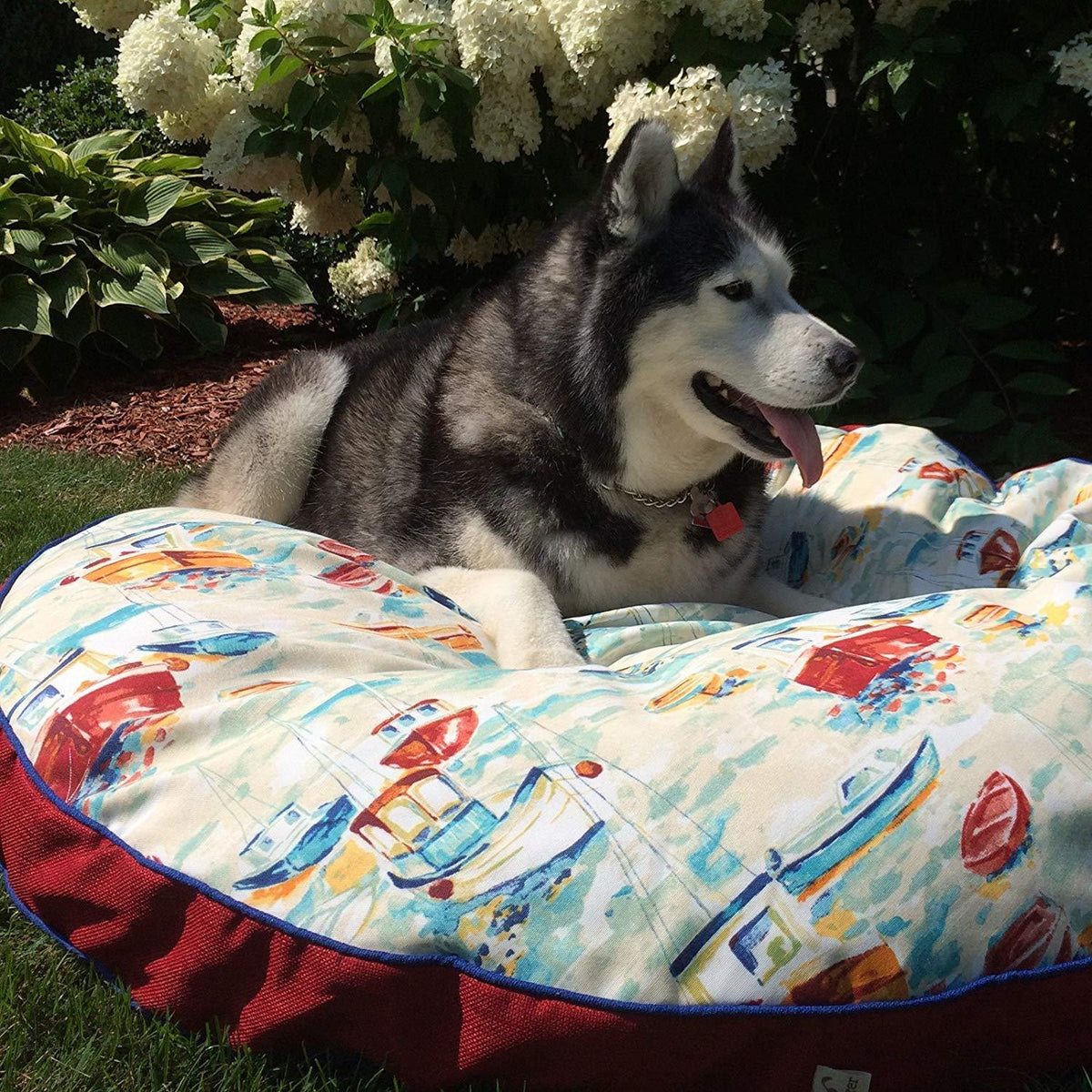 Snoozer Indoor Outdoor Round Dog Bed in Anchor Pattern