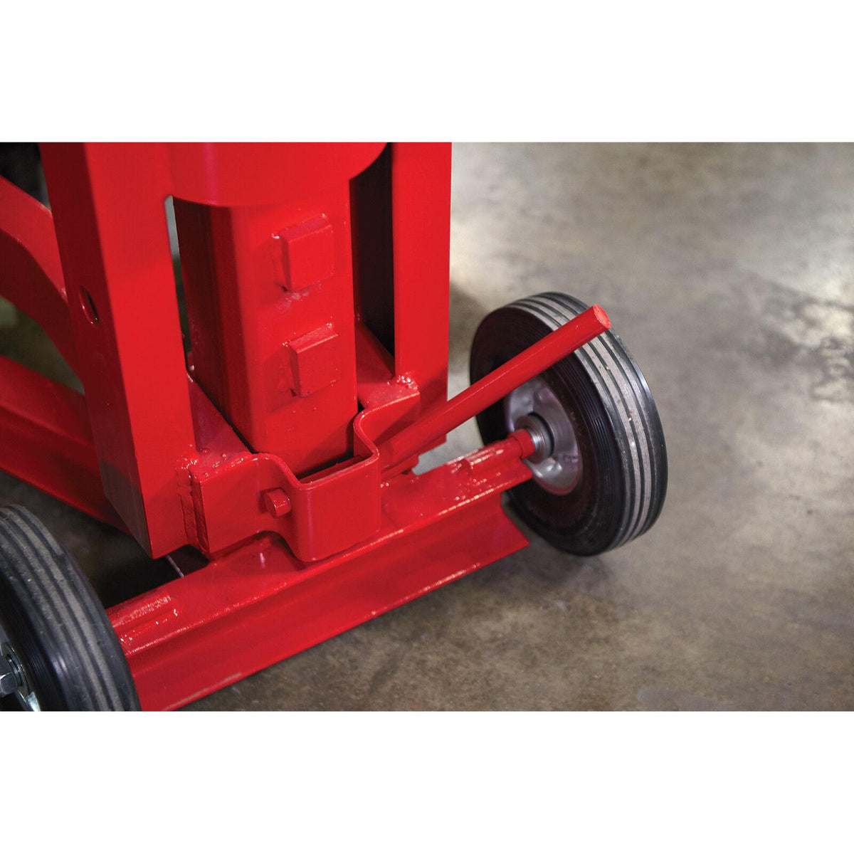 Strongway 1 1/4-Ton Air Bumper Jack