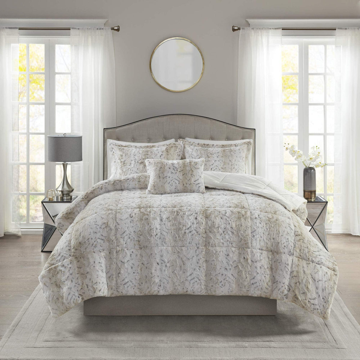 Gracie Mills Zuri 4PC Faux Fur Comforter Set Full/Queen - MP10-6296