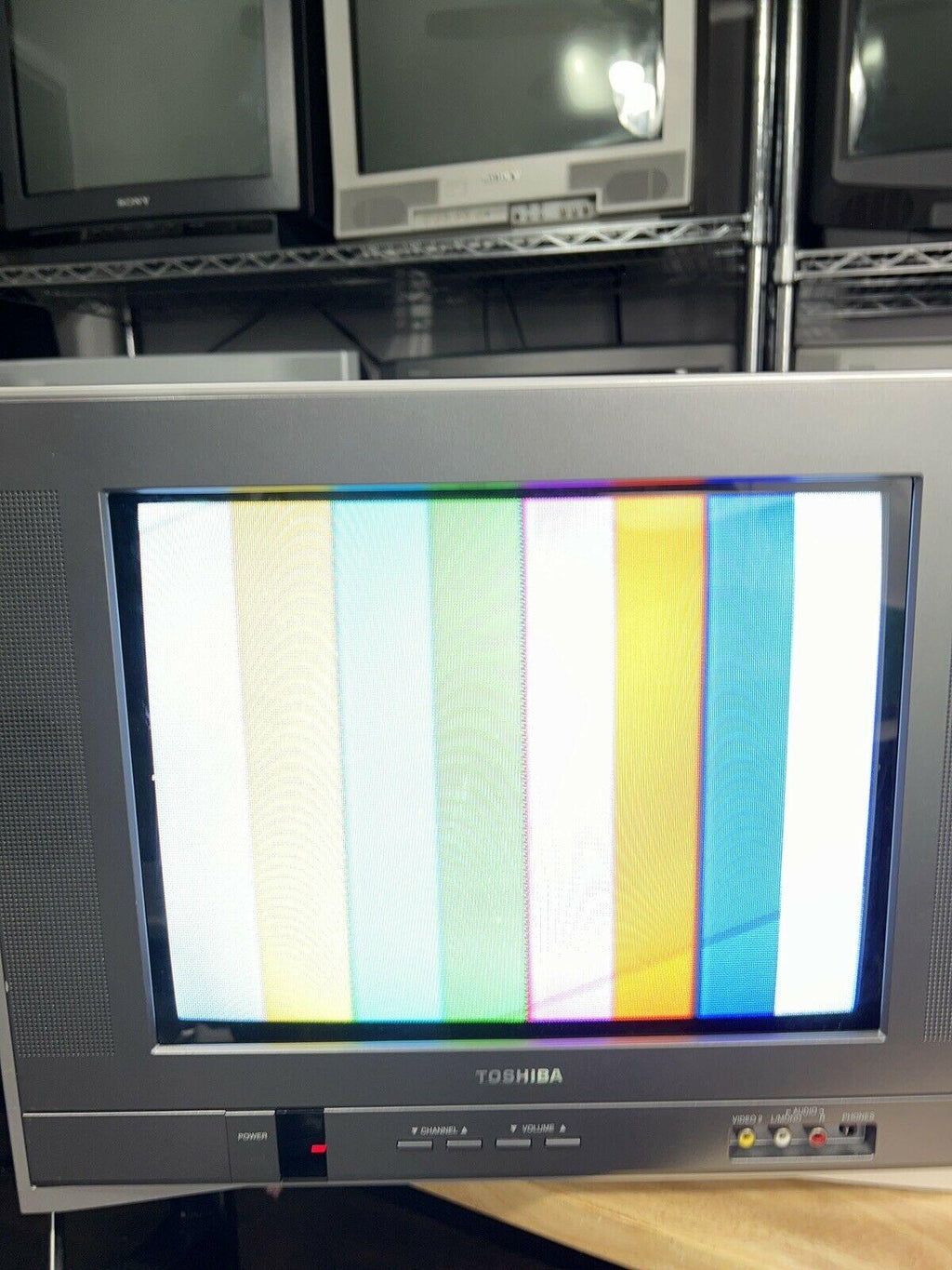 toshiba 14af46 14” crt tv for retro gaming component s-video/remote