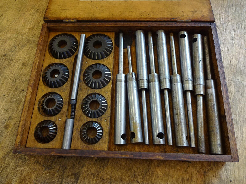 Joseph Bradbury and Sons GaraValve re-Seating Set 30 &45 degree