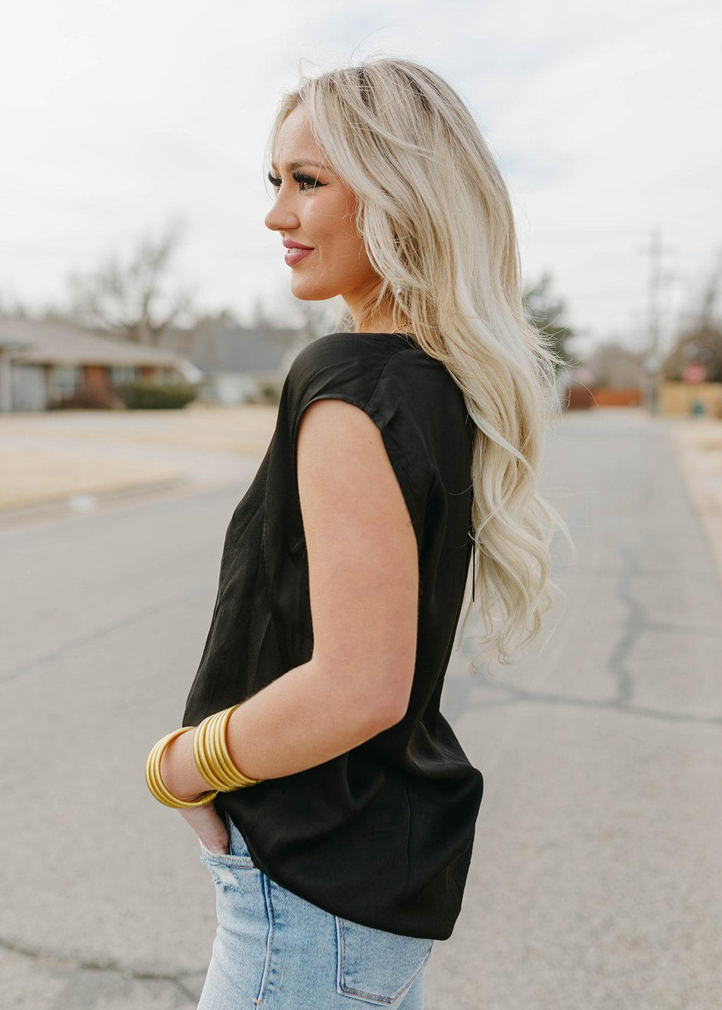 yanis silky black top
