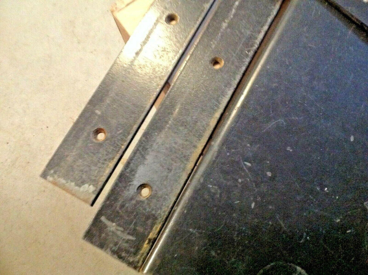 JOHN BEAM BACK PLATES FOR A 4 POST LIFT---DEMO --IN ORIGINAL BOX