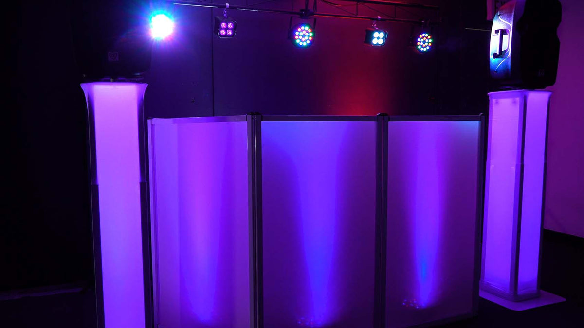 American DJ Fog Fury Jett 700W Vertical Fog Machine w/12 LED+Battery Par Light
