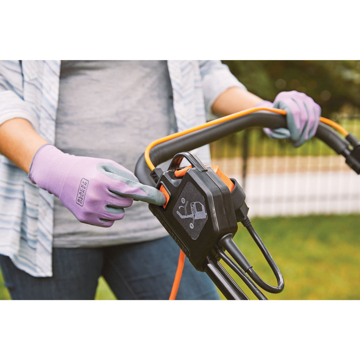 Electric Push Lawn Mower, Corded, 13 Amp, 20-Inch Cutting Deck, 6 Setting Height Adjustment, Compact Storage, Collection Bag (BEMW213)