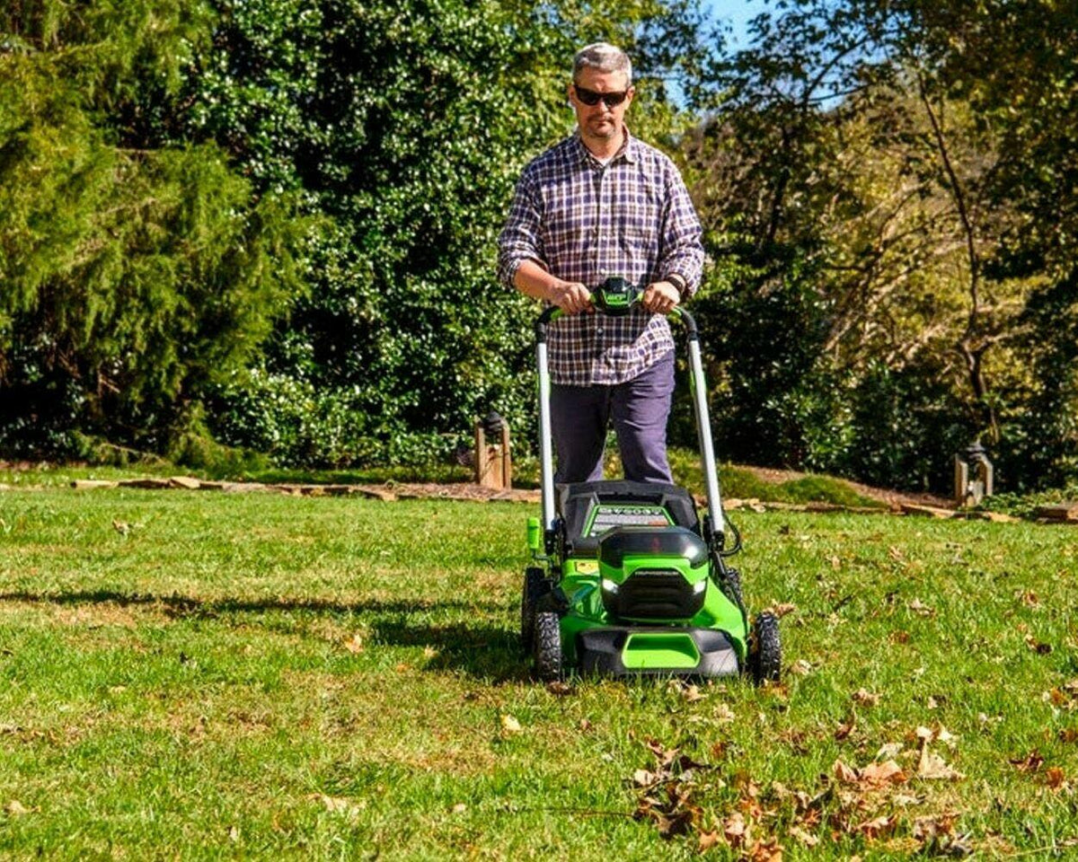 GreenWorks PRO 21 in. 60-Volt Cordless Push Lawn Mower W Battery & Rapid Charger