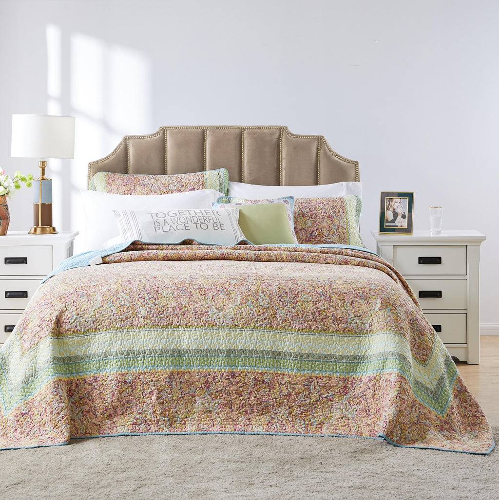 Global Trends Portsmouth Bordered Bedspread and Pillow Sham Set, 3-Piece King/Cal King