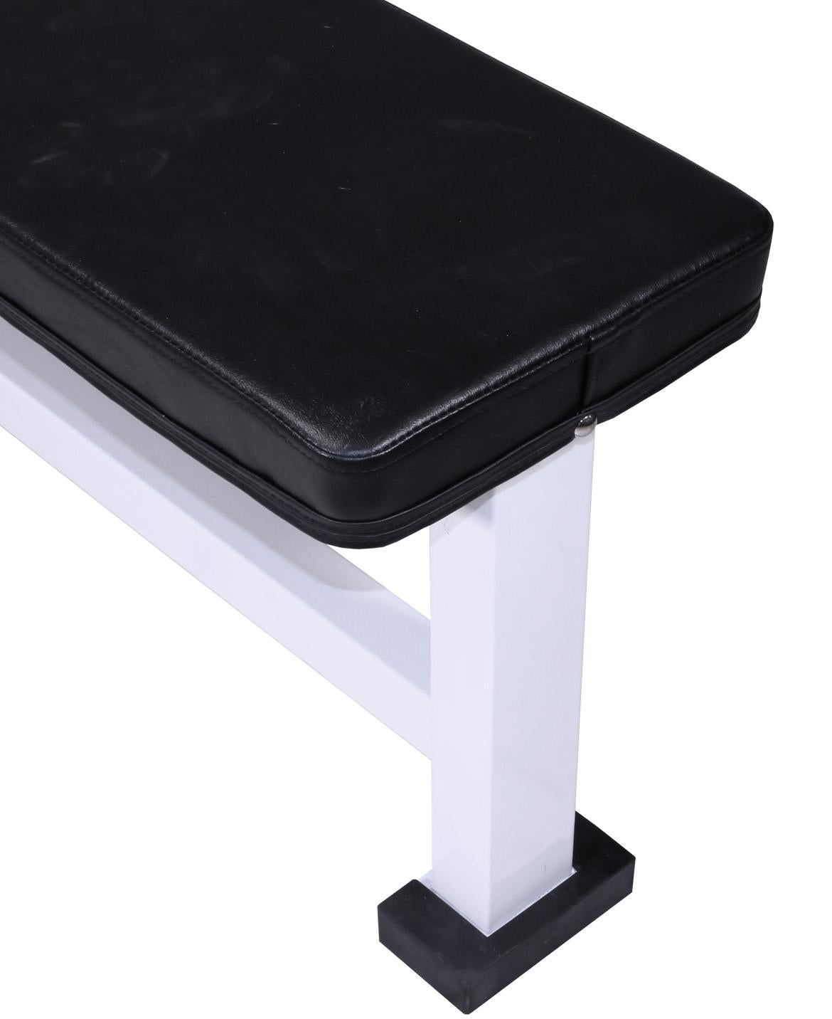 Flat Bench Press (DF1700) by Deltech Fitness