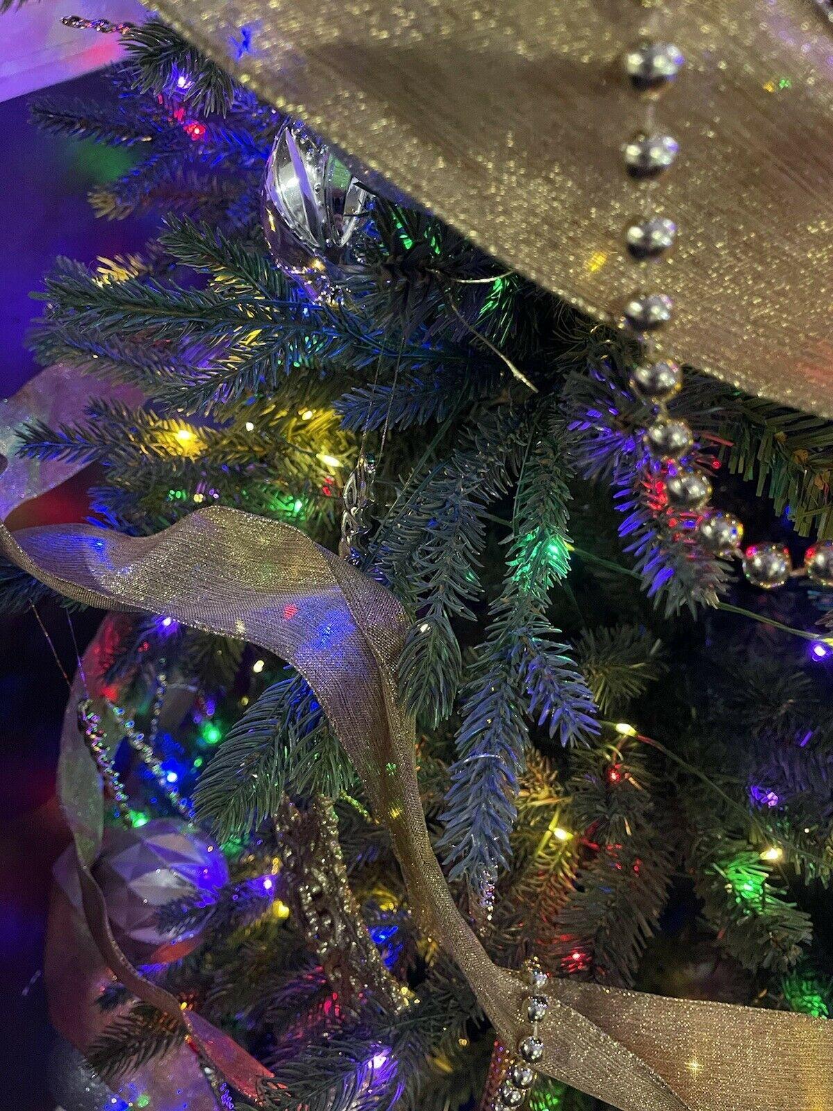 Home Accents Starlin 7.5h Pre-lit LED Christmass Tree Whit Decorations