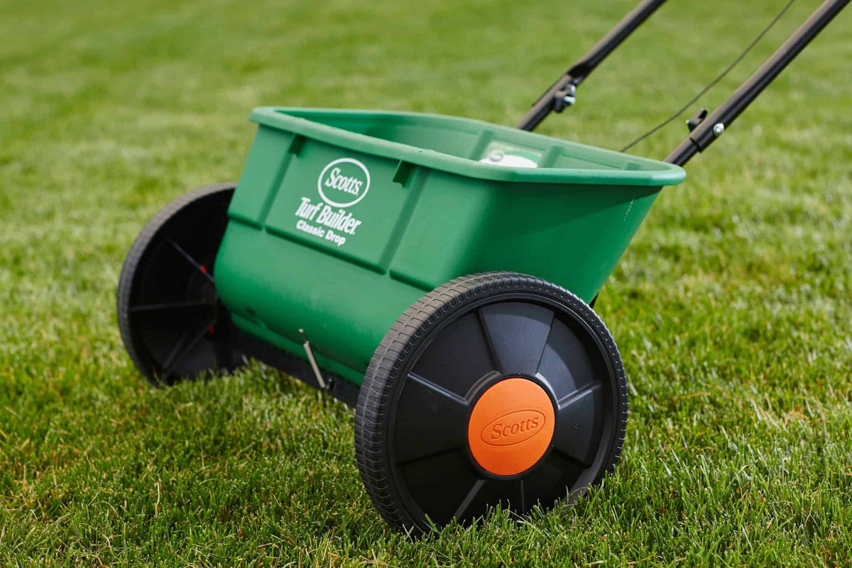 Scotts 32-lb Turf Builder Classic Drop Fertilizer Spreader